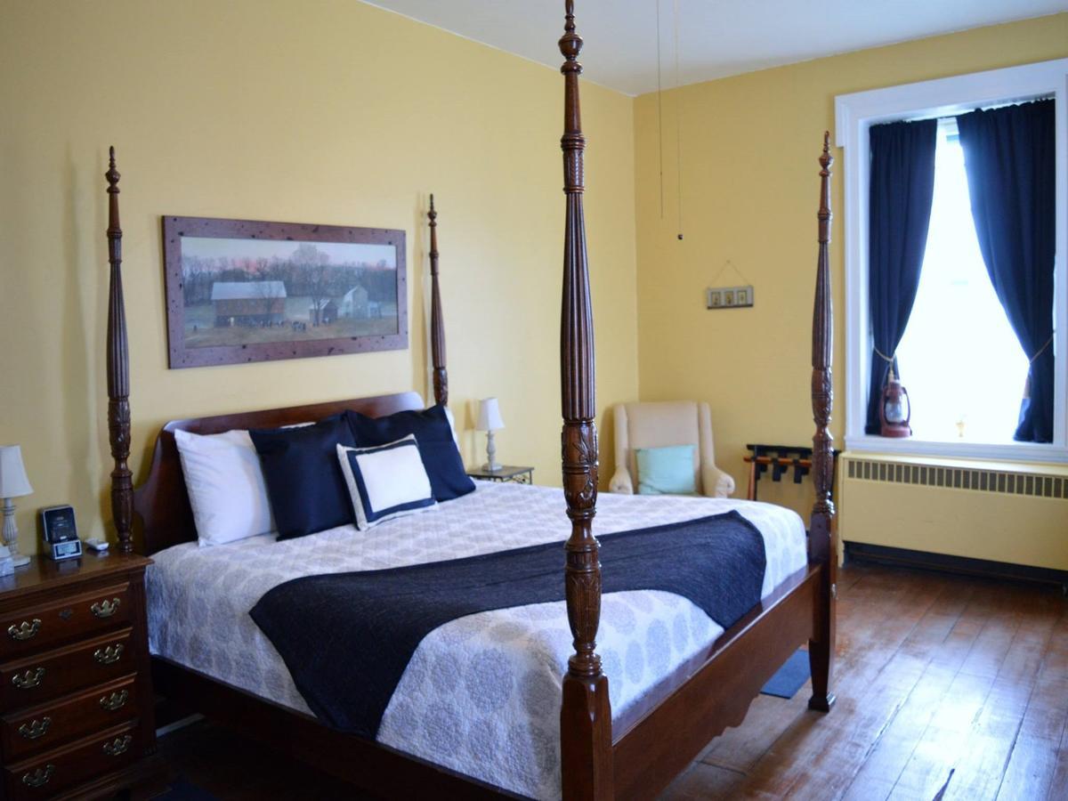 Stoltzfus Bed & Breakfast 2*